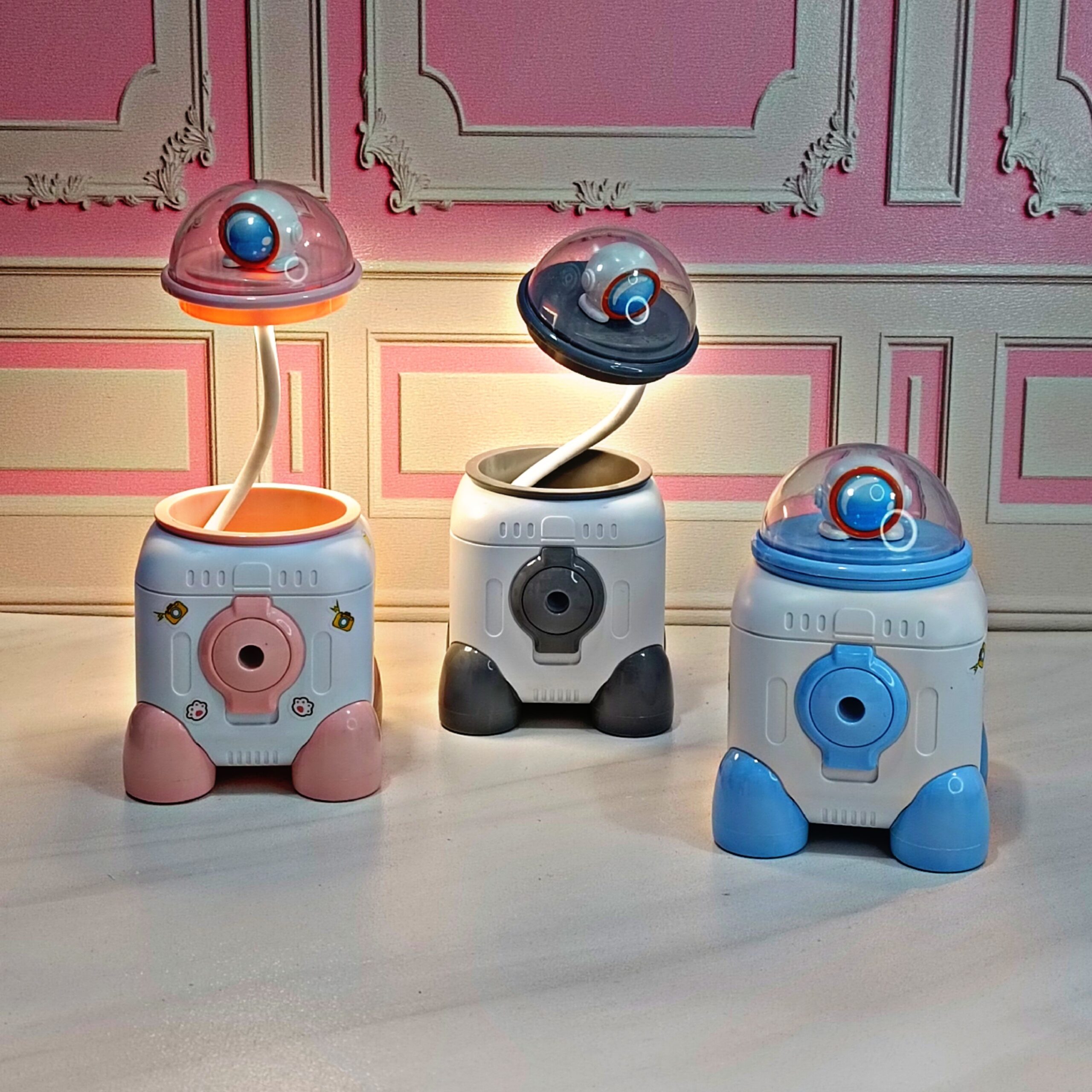 چراغ مطالعه فانتزی فضانورد